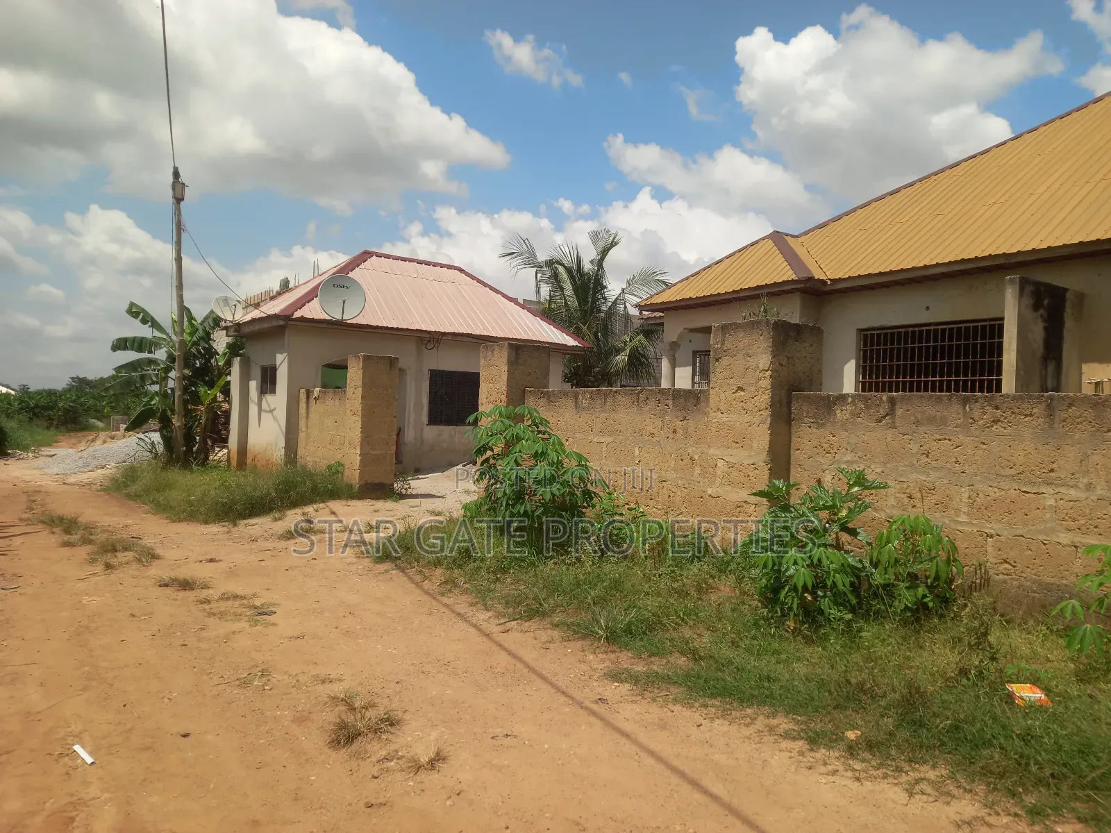 6bdrm House in Konkoli, Kumasi Metropolitan for sale