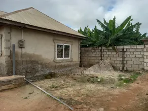 2bdrm House in Santasi Nkoransa, Kumasi Metropolitan for sale