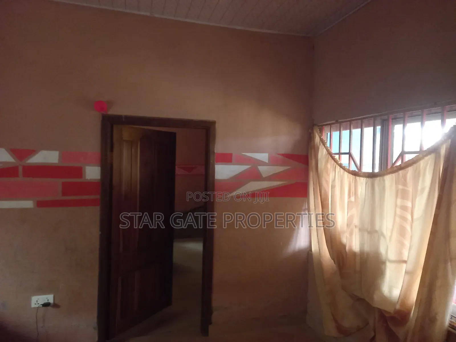 2bdrm House in Santasi Nkoransa, Kumasi Metropolitan for sale