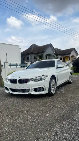 BMW M4 3.0 Coupe RWD 2016 White