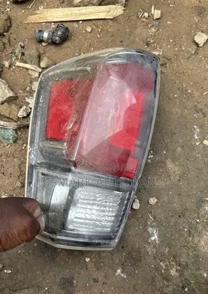 Toyota Tacoma 2016-2017-2018-2019 Taillight