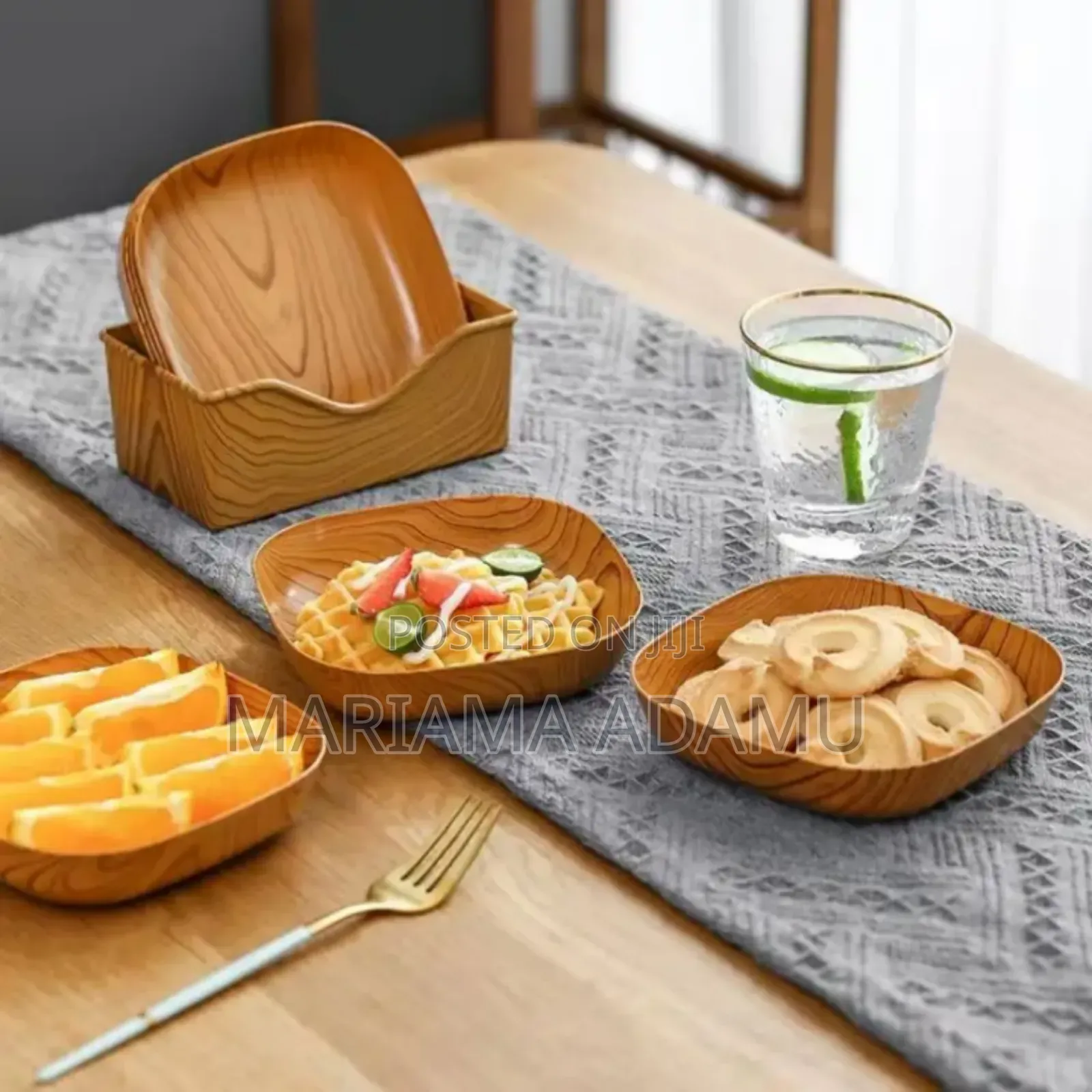 Plastic Tray Set