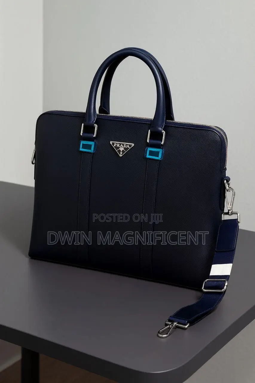 Unisex Waterproof Leather Briefcase Shoulder Laptop Business Bag.