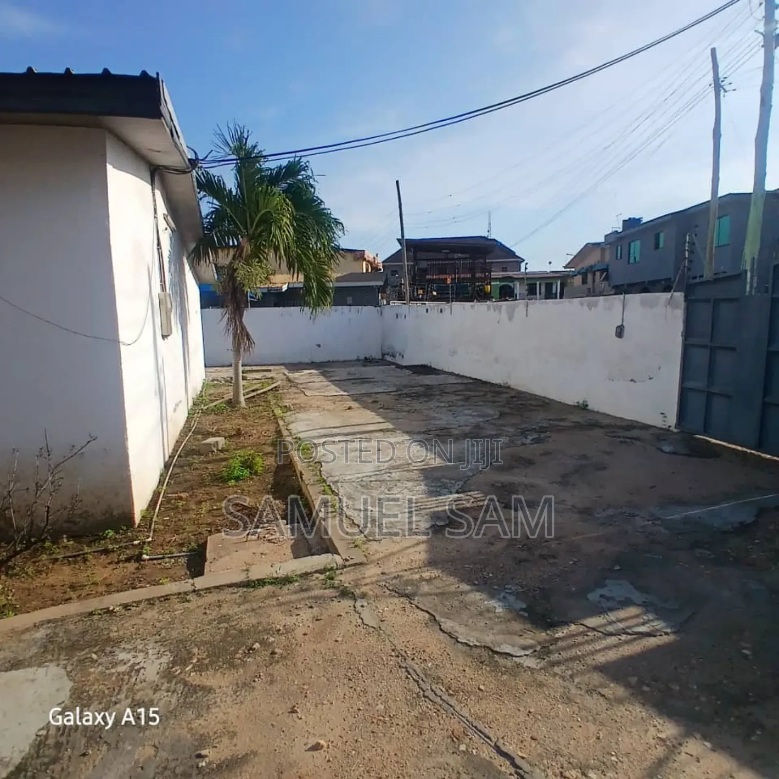 3bdrm House in Tema Community 8 for sale