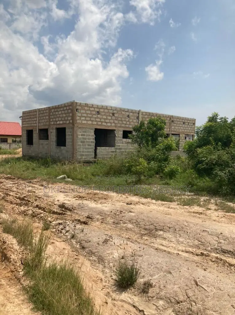 3bdrm House in Dawhenya, Tema Metropolitan for sale