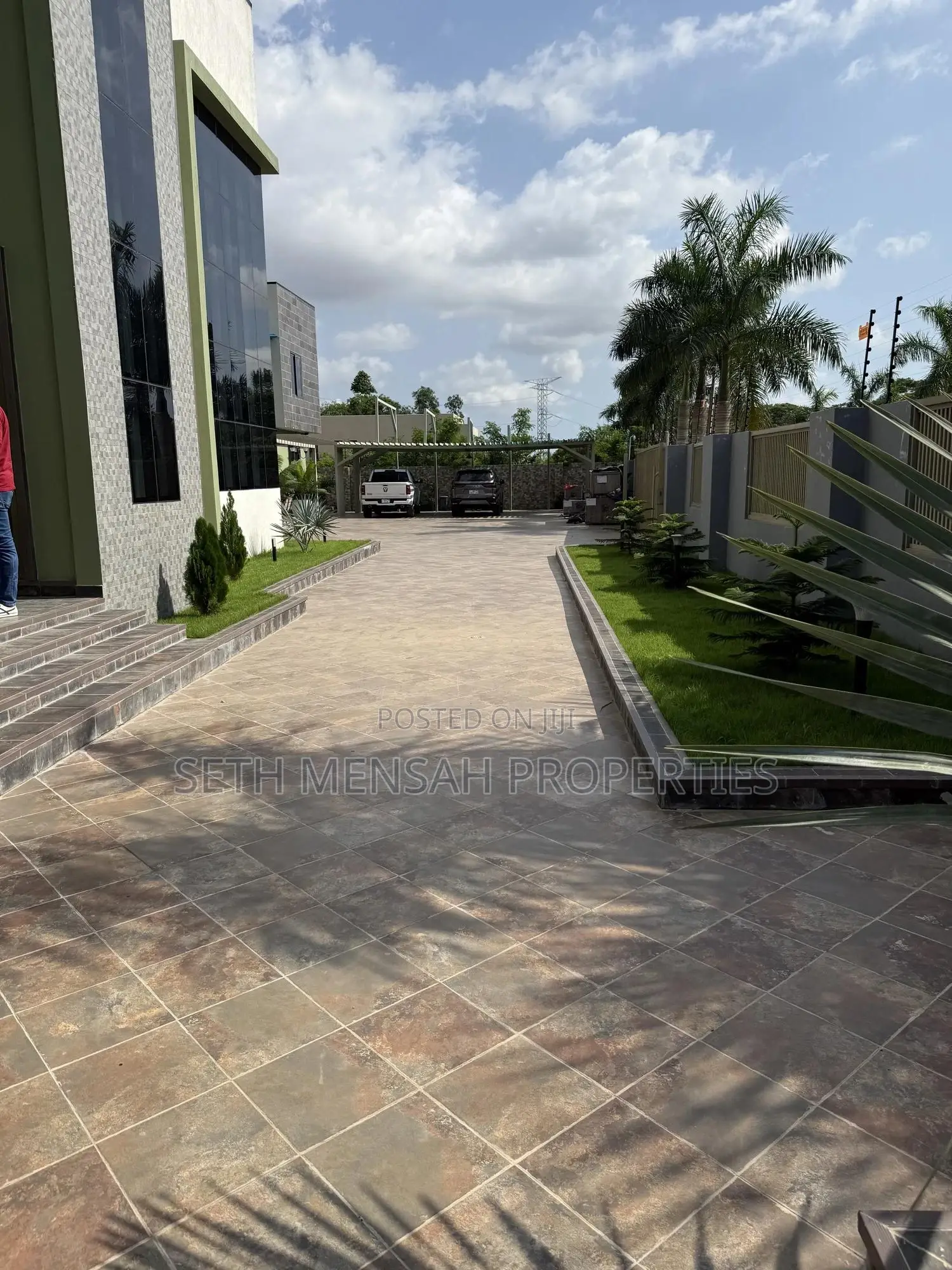 Furnished 7bdrm House in Skm, Medifem Area for sale
