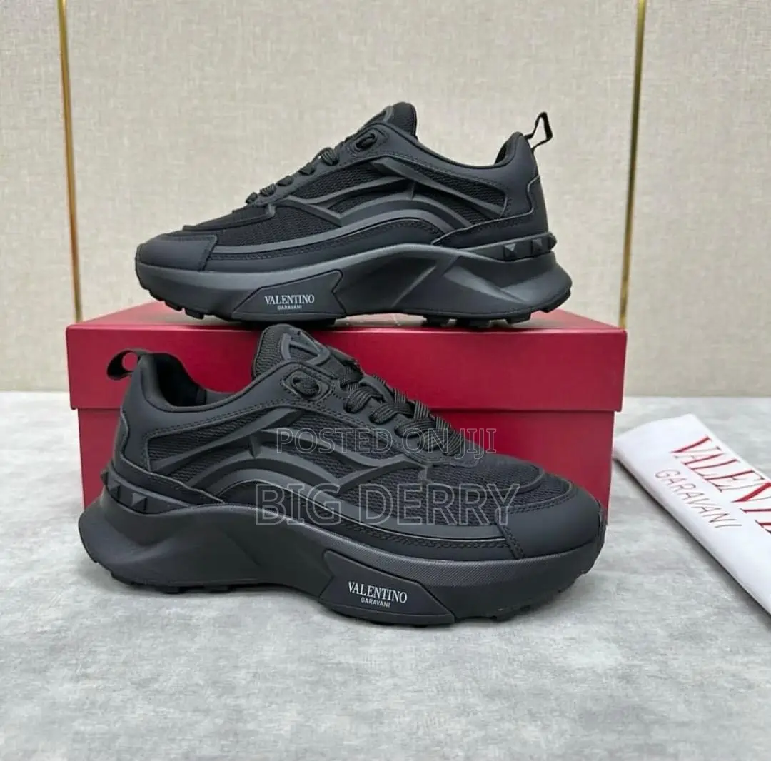 Valentino Garavani Low Sneaker