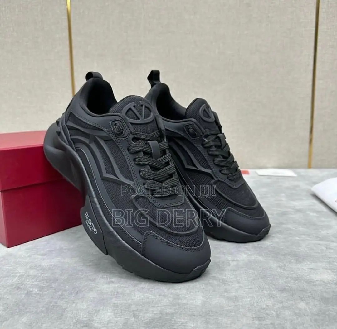 Valentino Garavani Low Sneaker