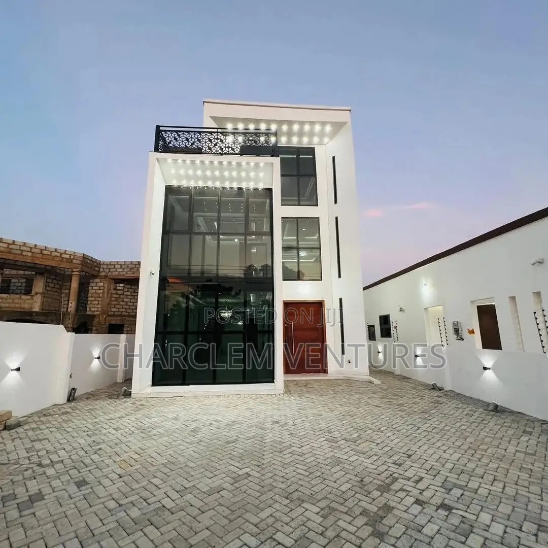 5bdrm House in Charclem Ventures, East Legon for sale