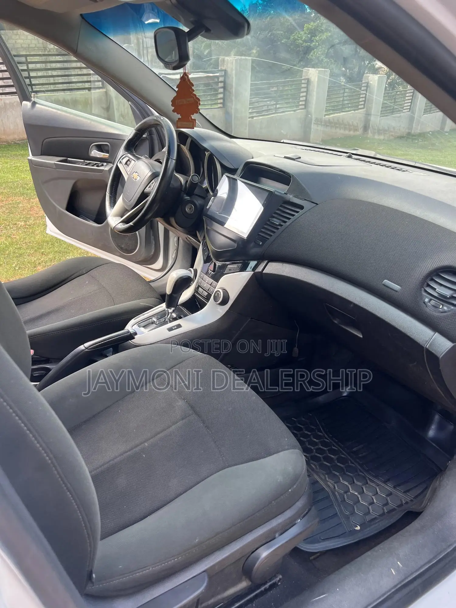 Chevrolet Cruze 2012 White