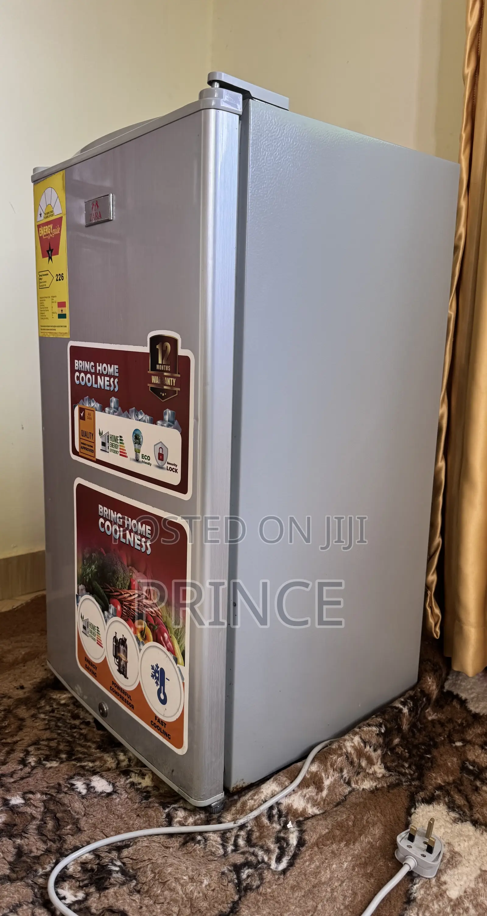 Zara Table Top Refrigerator With Recessive Handle
