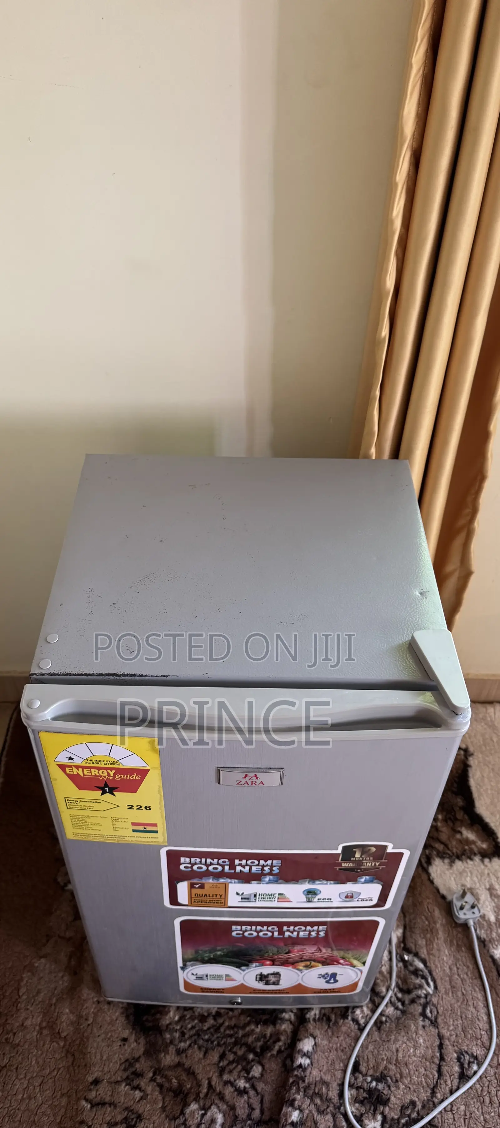 Zara Table Top Refrigerator With Recessive Handle