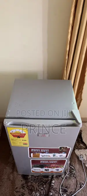 Zara Table Top Refrigerator With Recessive Handle