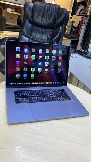 Laptop Apple MacBook Pro 2019 16GB Intel Core I9 SSD 1T