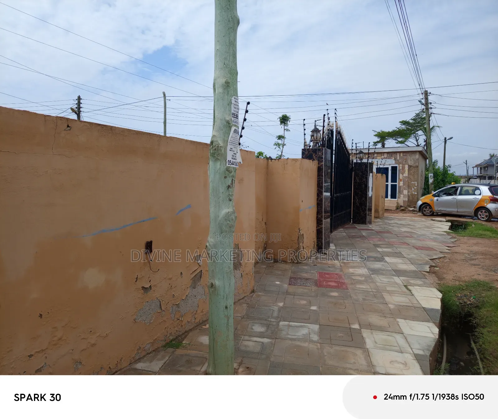 6bdrm House in Sahara, Dansoman for sale