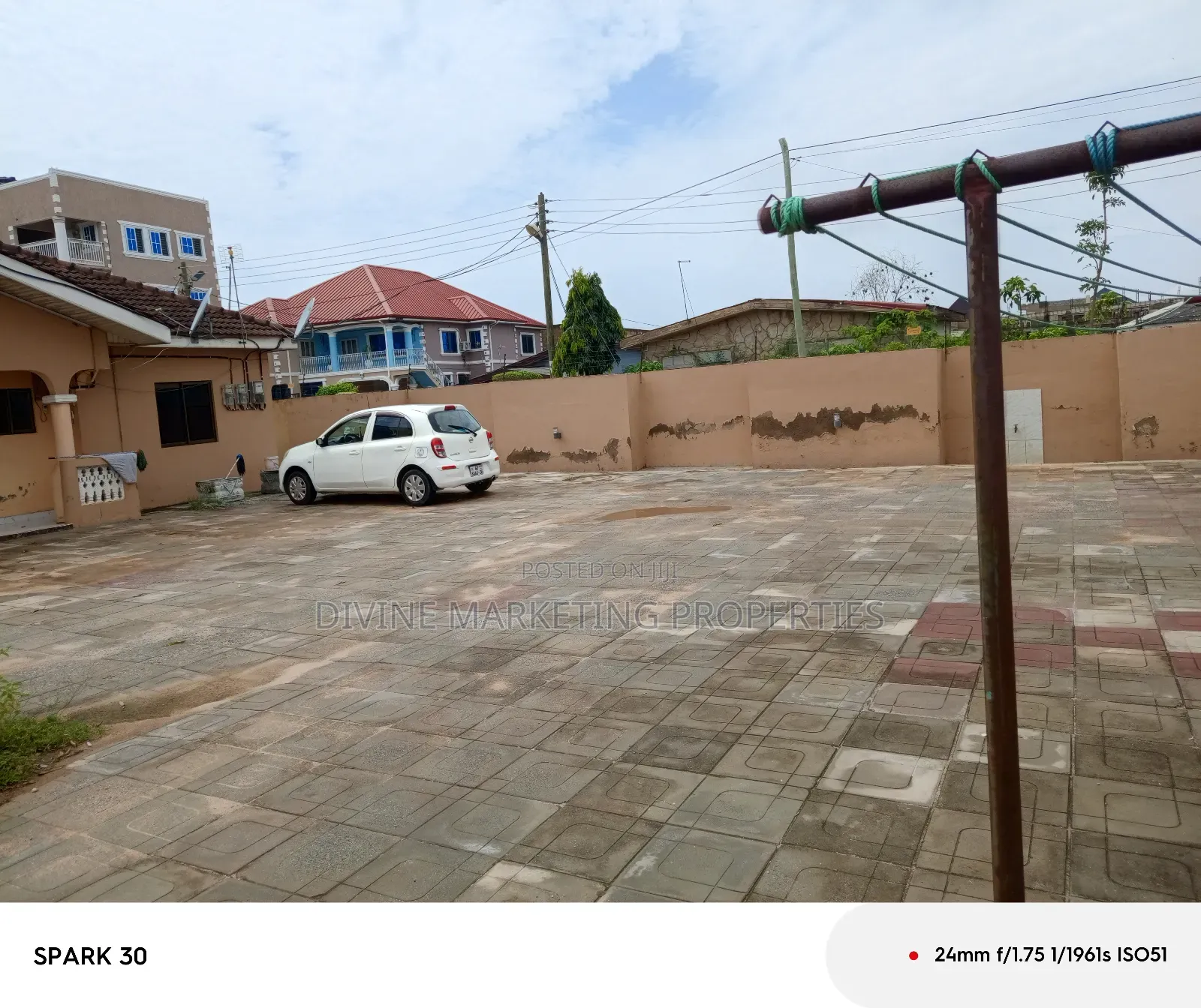 6bdrm House in Sahara, Dansoman for sale