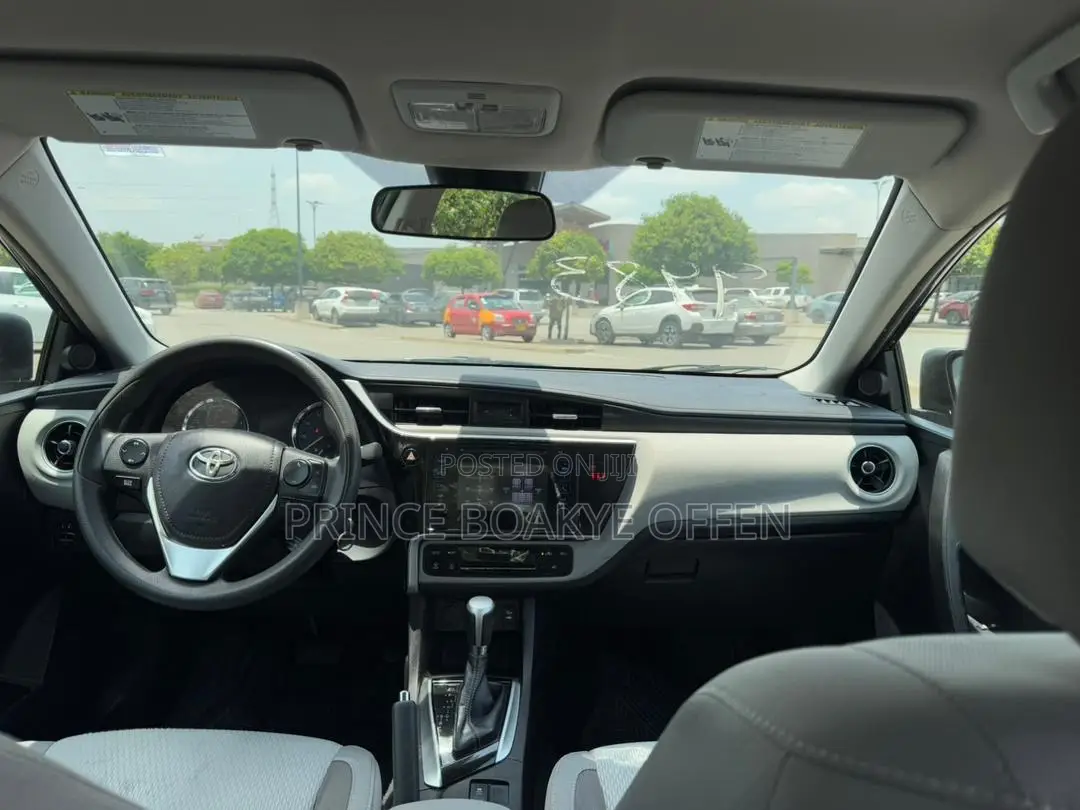 Toyota Corolla 2018 Black