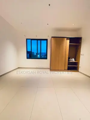 4bdrm House in East Legon, Adjiriganor for sale