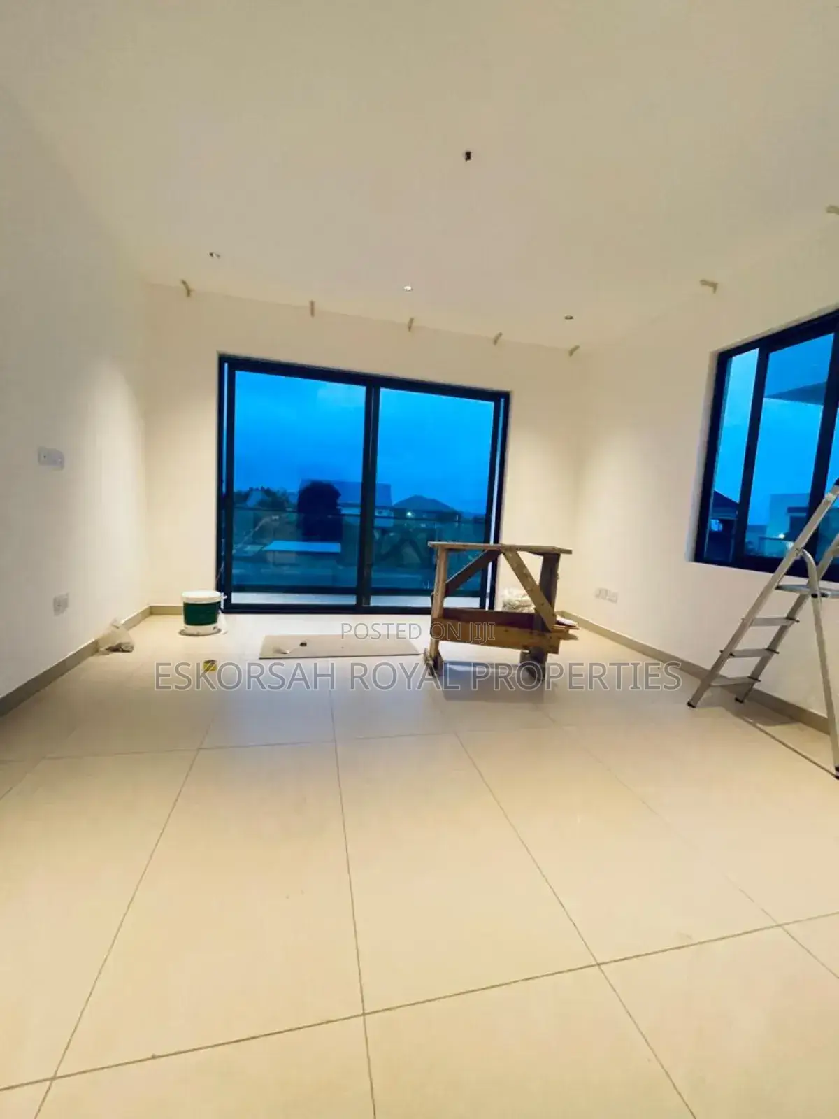 4bdrm House in East Legon, Adjiriganor for sale