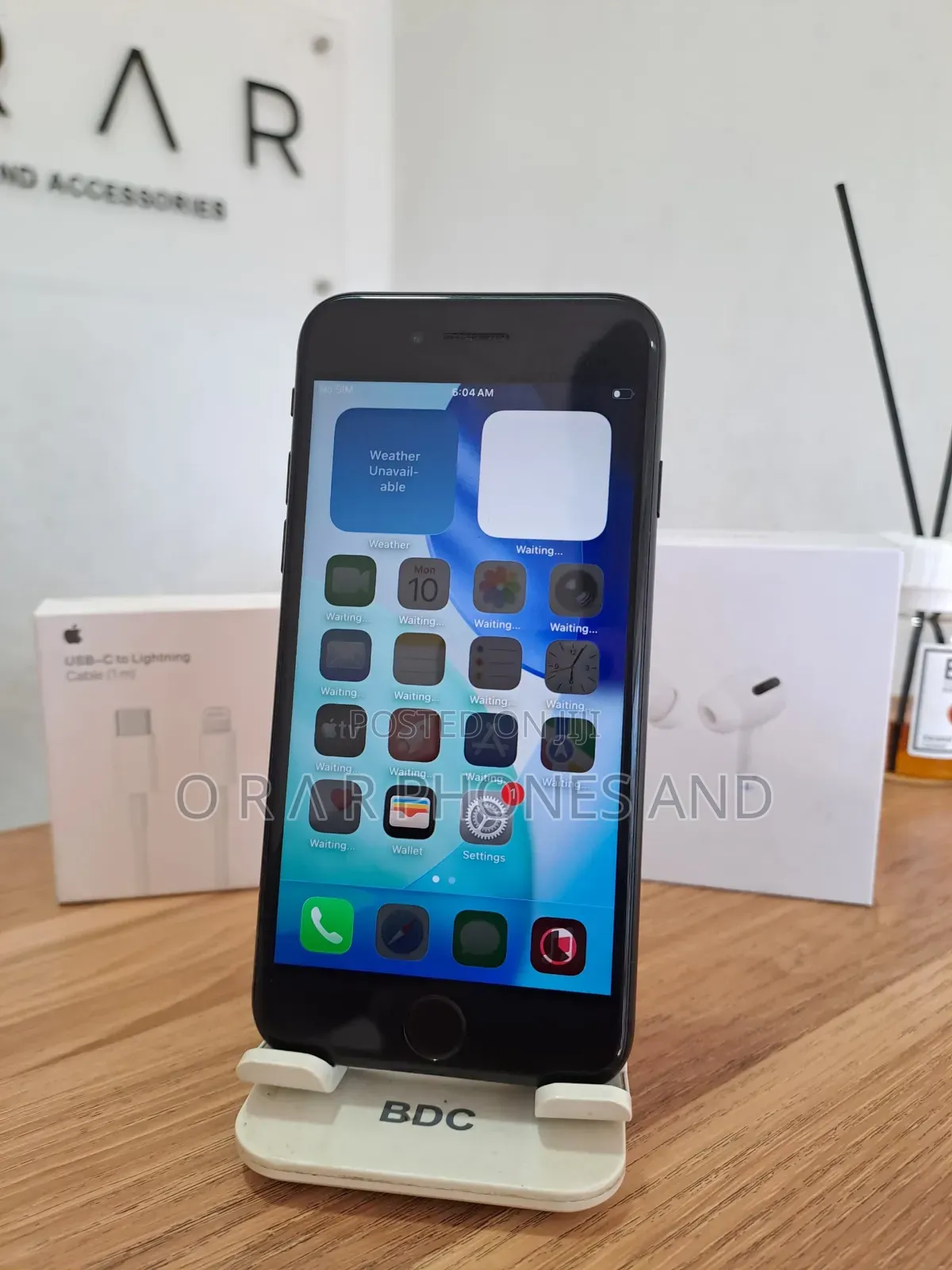 Apple iPhone SE (2020) 128 GB Black
