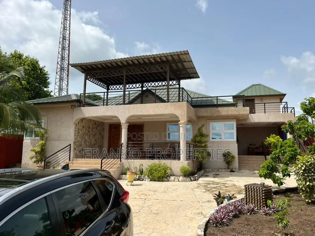 4bdrm House in Franko Properties, Aburi for sale