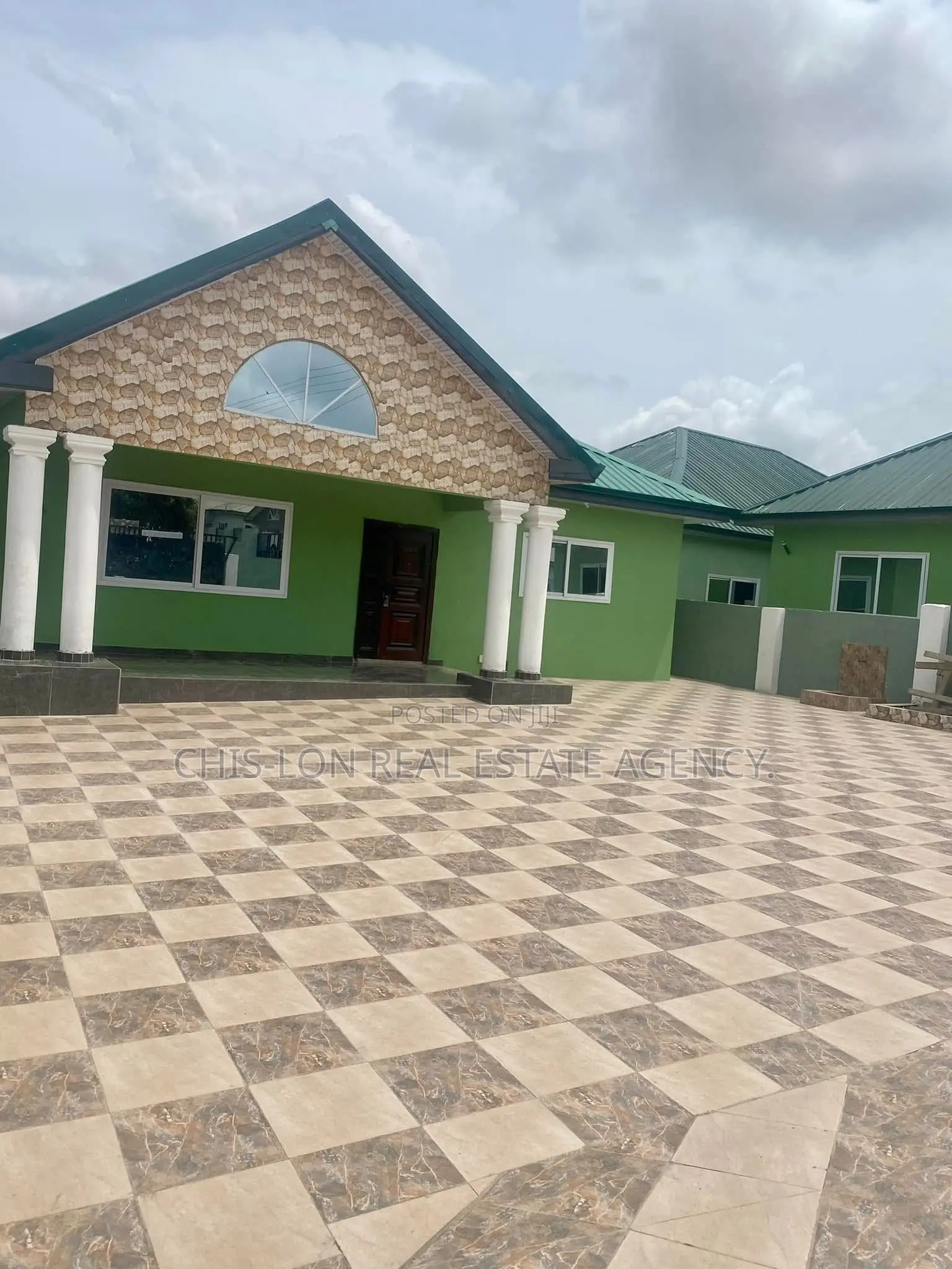 3bdrm House in Kasoa Cp, Bluetop Estate for sale