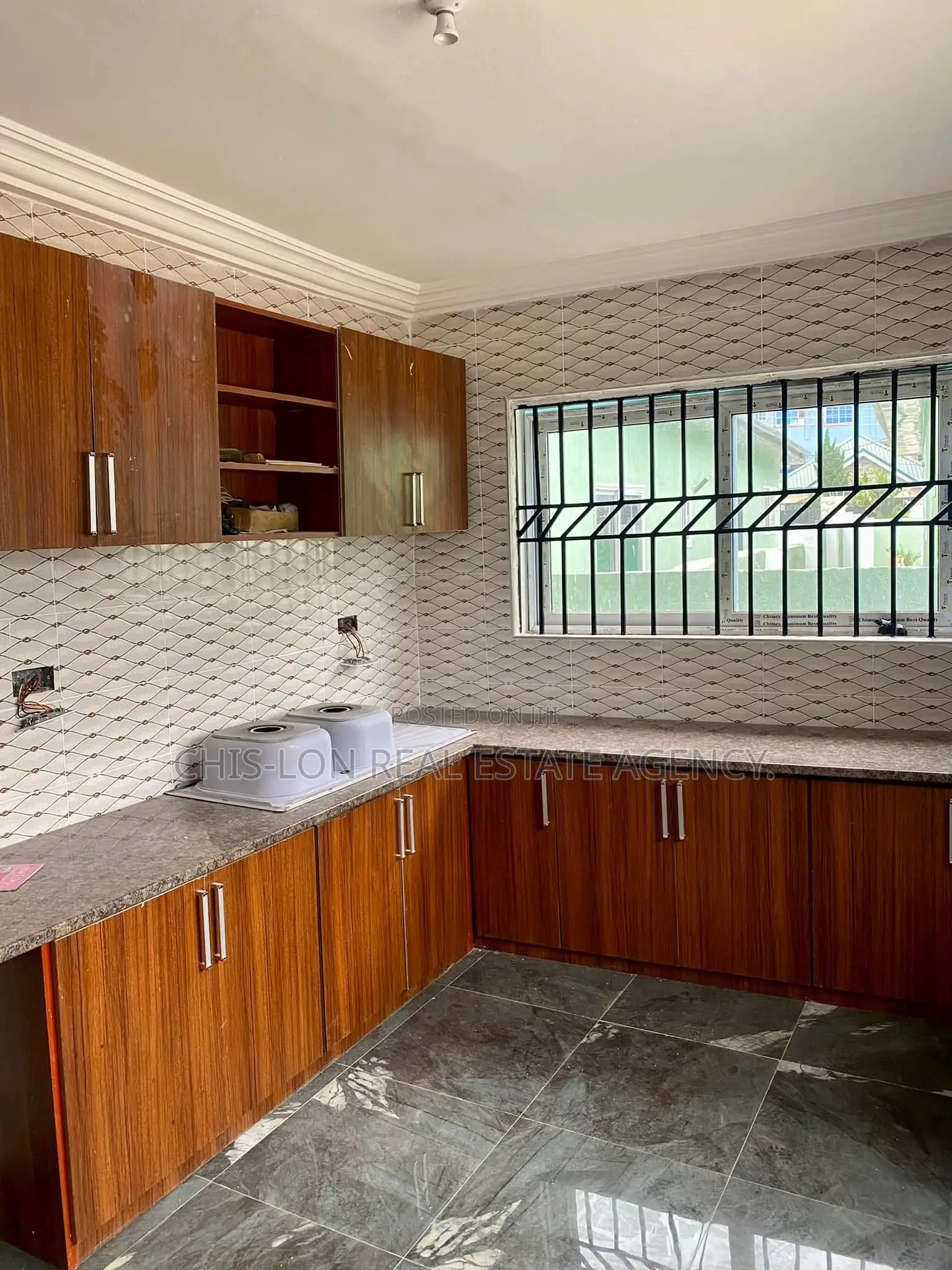 3bdrm House in Kasoa Cp, Bluetop Estate for sale