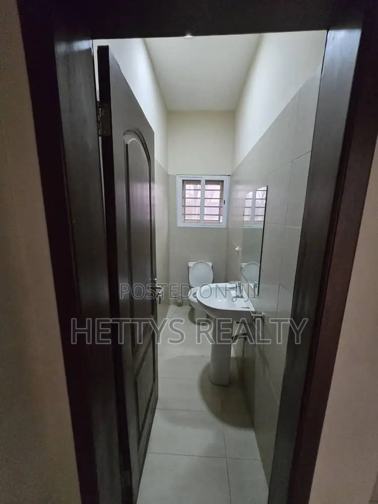 3bdrm House in Ablekuma for sale