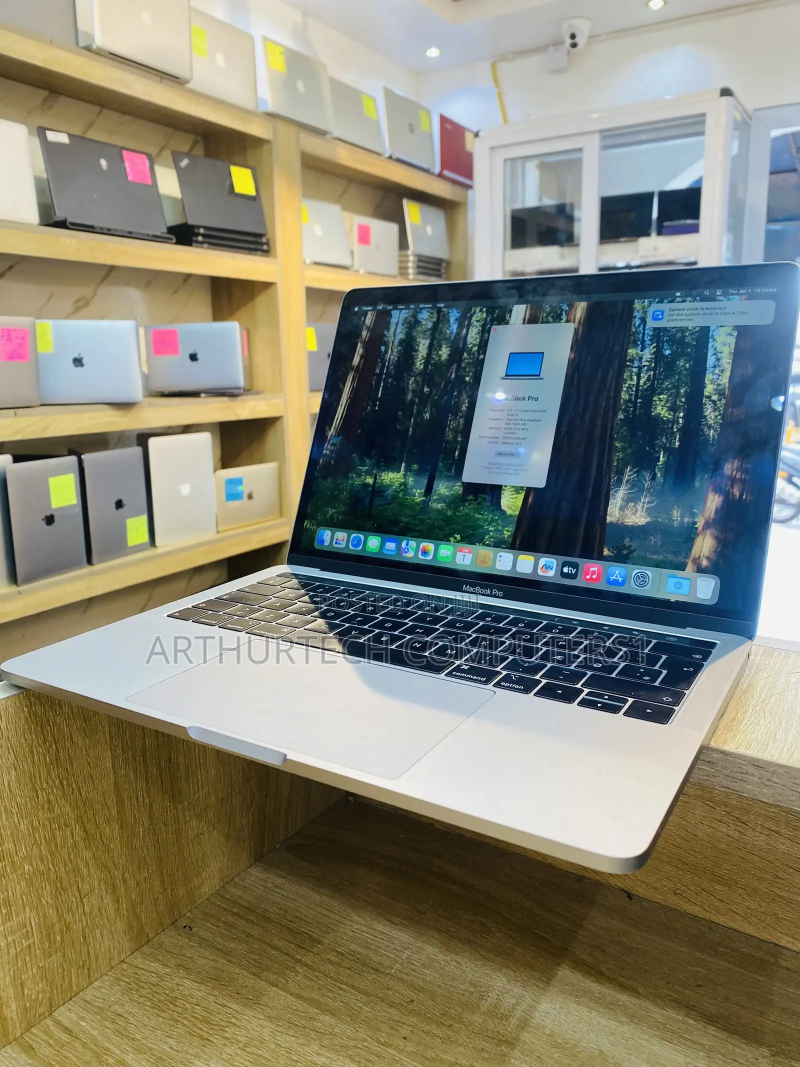 Laptop Apple MacBook Pro 2019 8GB Intel Core I5 SSD 128GB
