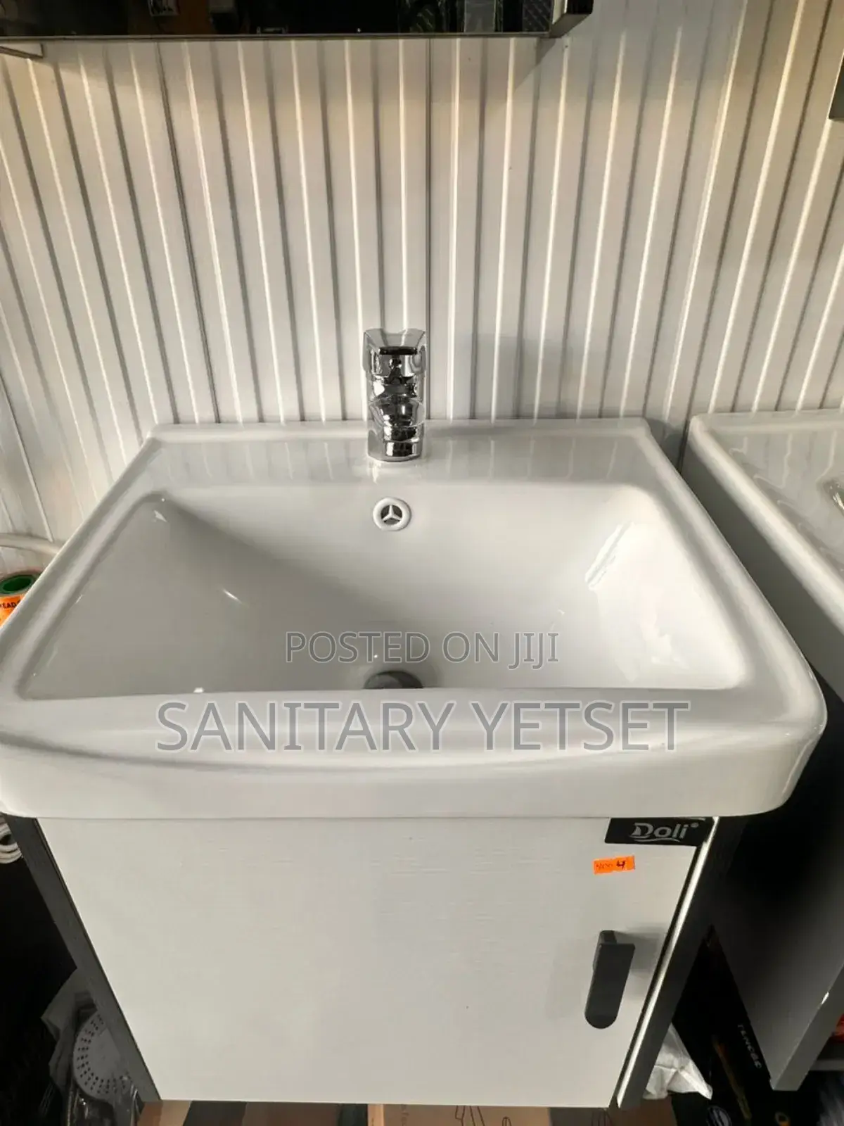 Small Cabinet Wash Hand Complete With Tap