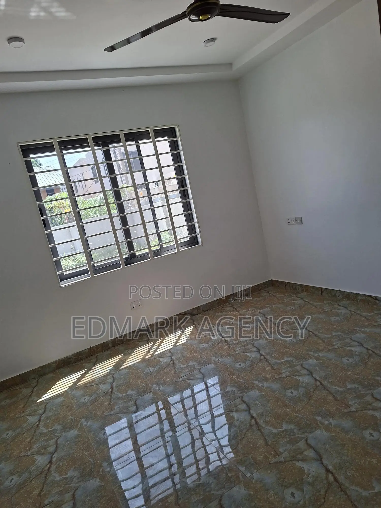 4bdrm House in East Airport, Accra Metropolitan for sale