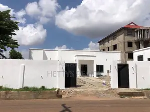 3bdrm House in Oyarifa for sale