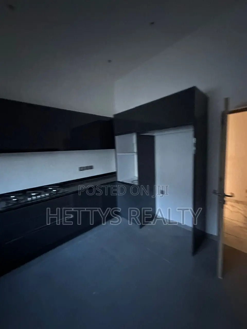 3bdrm House in Oyarifa for sale