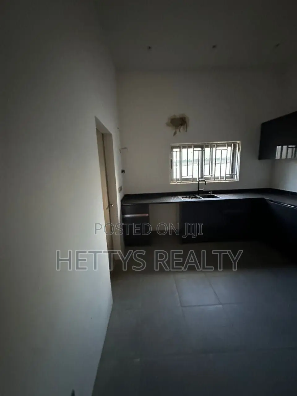 3bdrm House in Oyarifa for sale