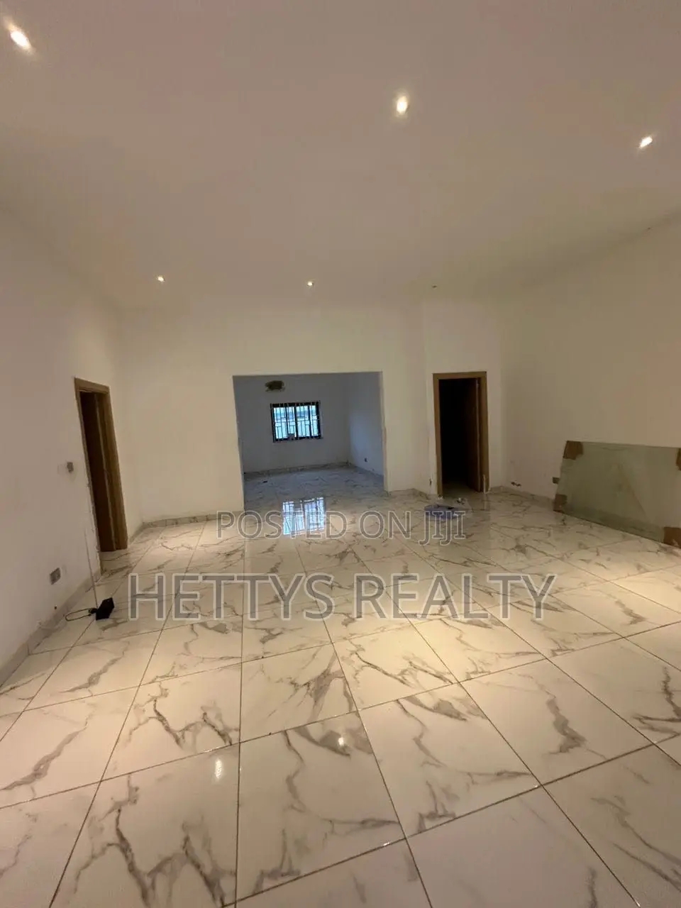 3bdrm House in Oyarifa for sale