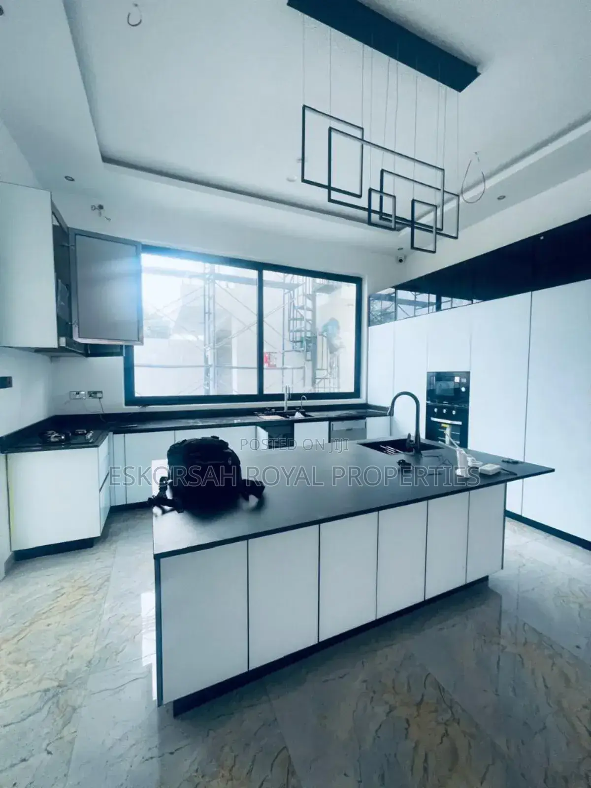 4bdrm House in East Legon for sale