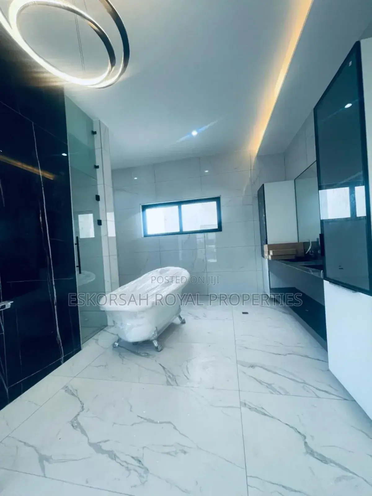 4bdrm House in East Legon for sale