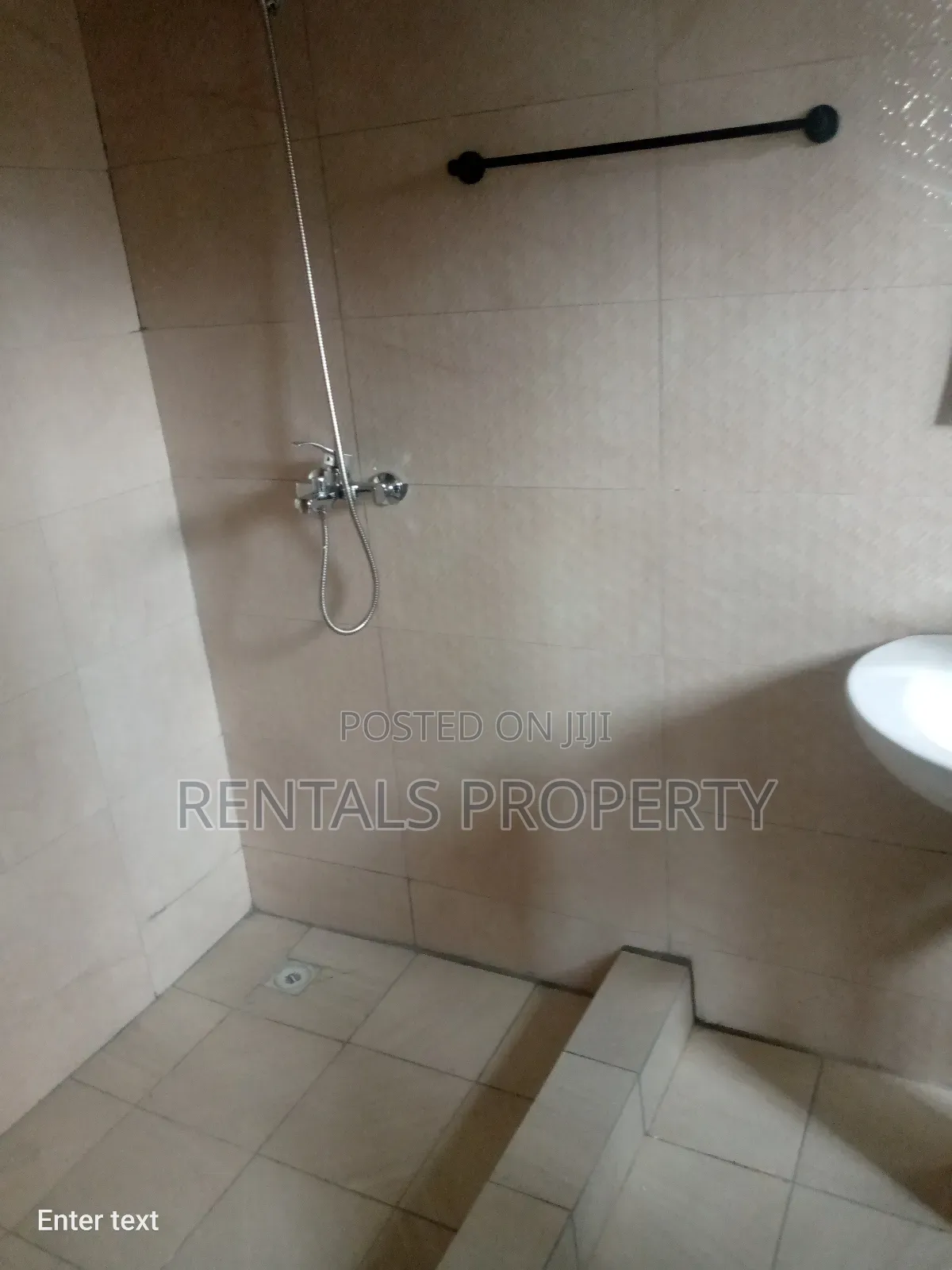1bdrm Apartment in Adenta for rent
