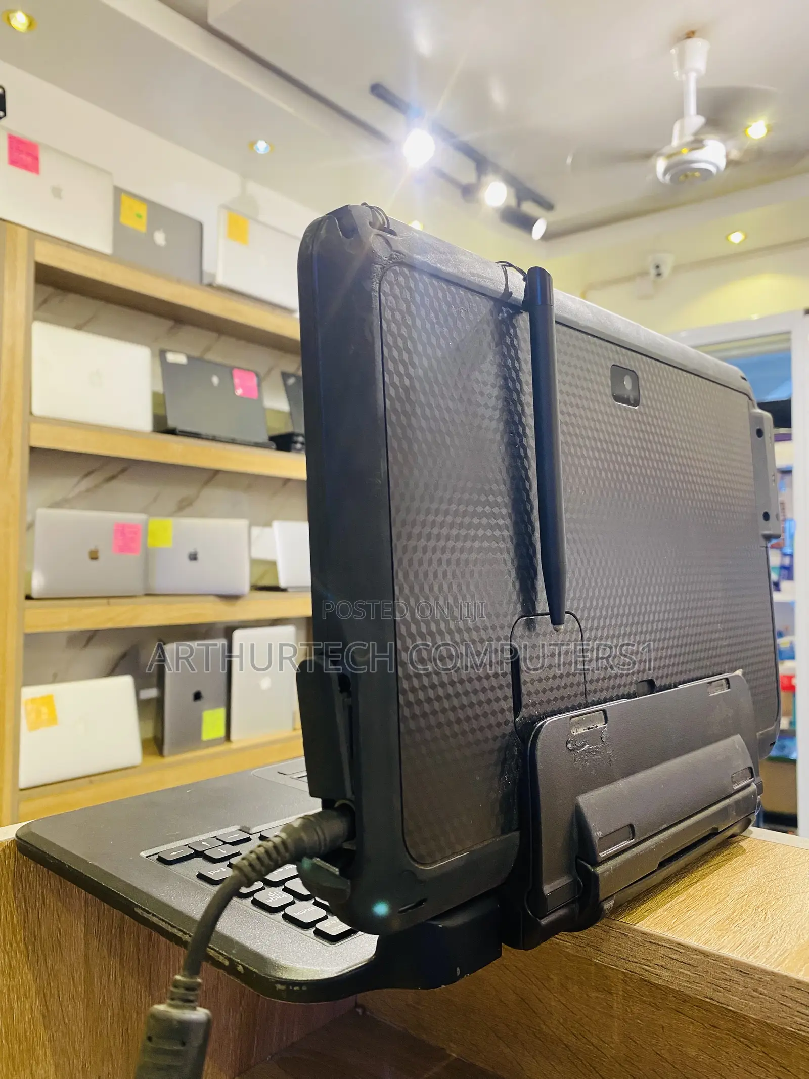 Laptop Panasonic FZ-M1 8GB Intel Core I5 SSD 128GB