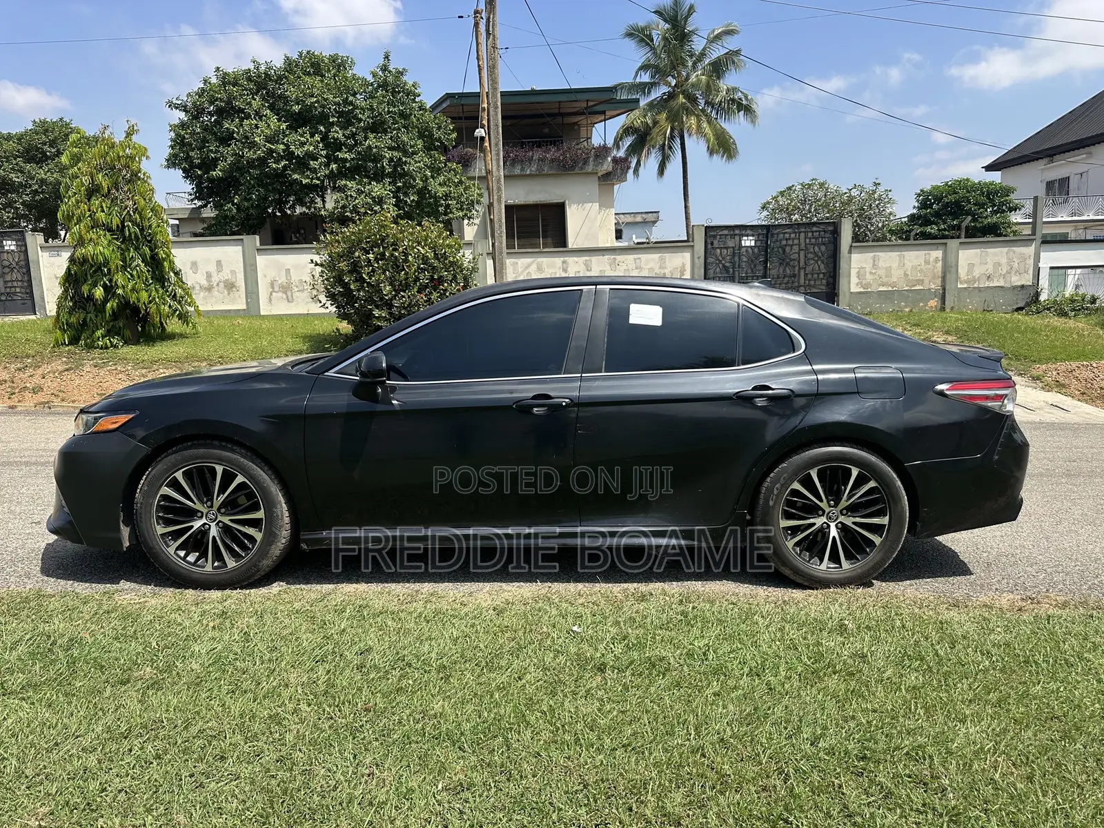 Toyota Camry 2019 Black