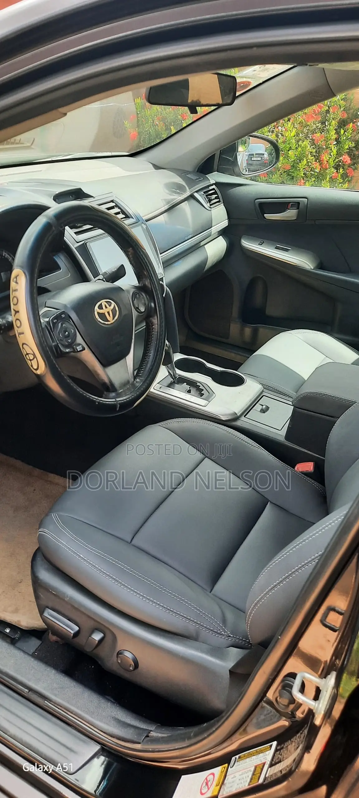 Toyota Camry SE 4dr Sedan (2.5L 4cyl 6A) 2013 Black