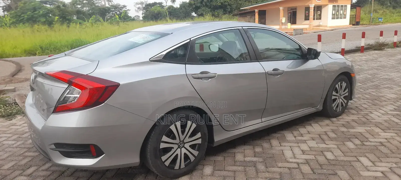 Honda Civic LX 2dr Coupe (2.0L 4cyl) 2017 Gray