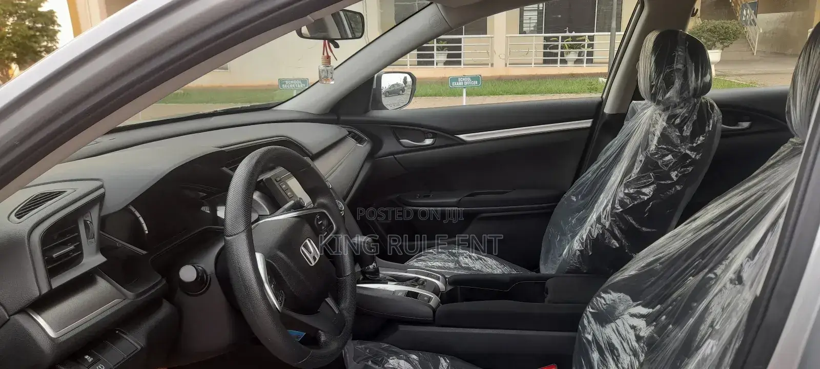 Honda Civic LX 2dr Coupe (2.0L 4cyl) 2017 Gray