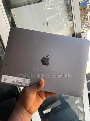 Laptop Apple MacBook 2020 8GB Intel Core I5 SSD 512GB