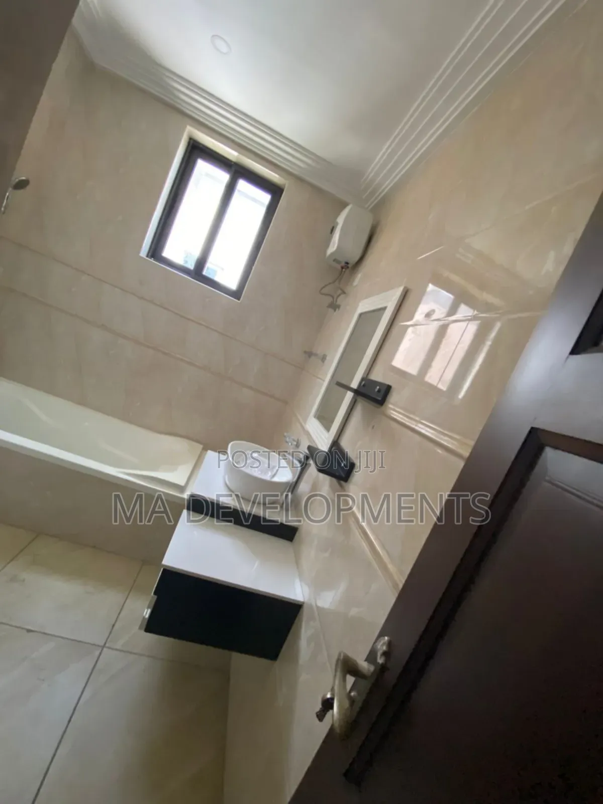 4bdrm House in Madev Realty, Achimota for rent