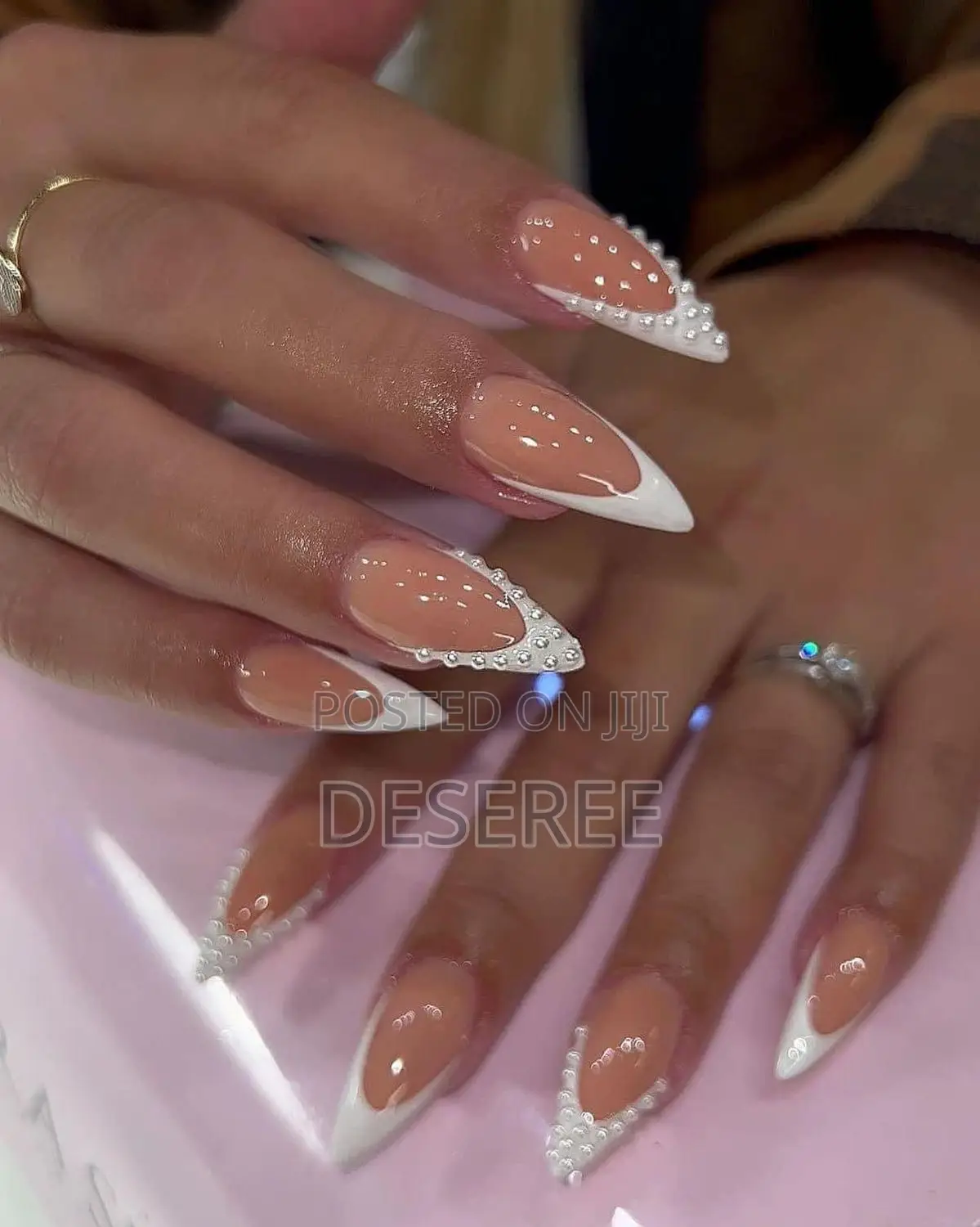 Experienced Nail Technician Wanted