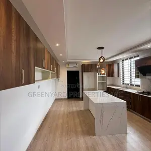 4bdrm House in East Legon for rent