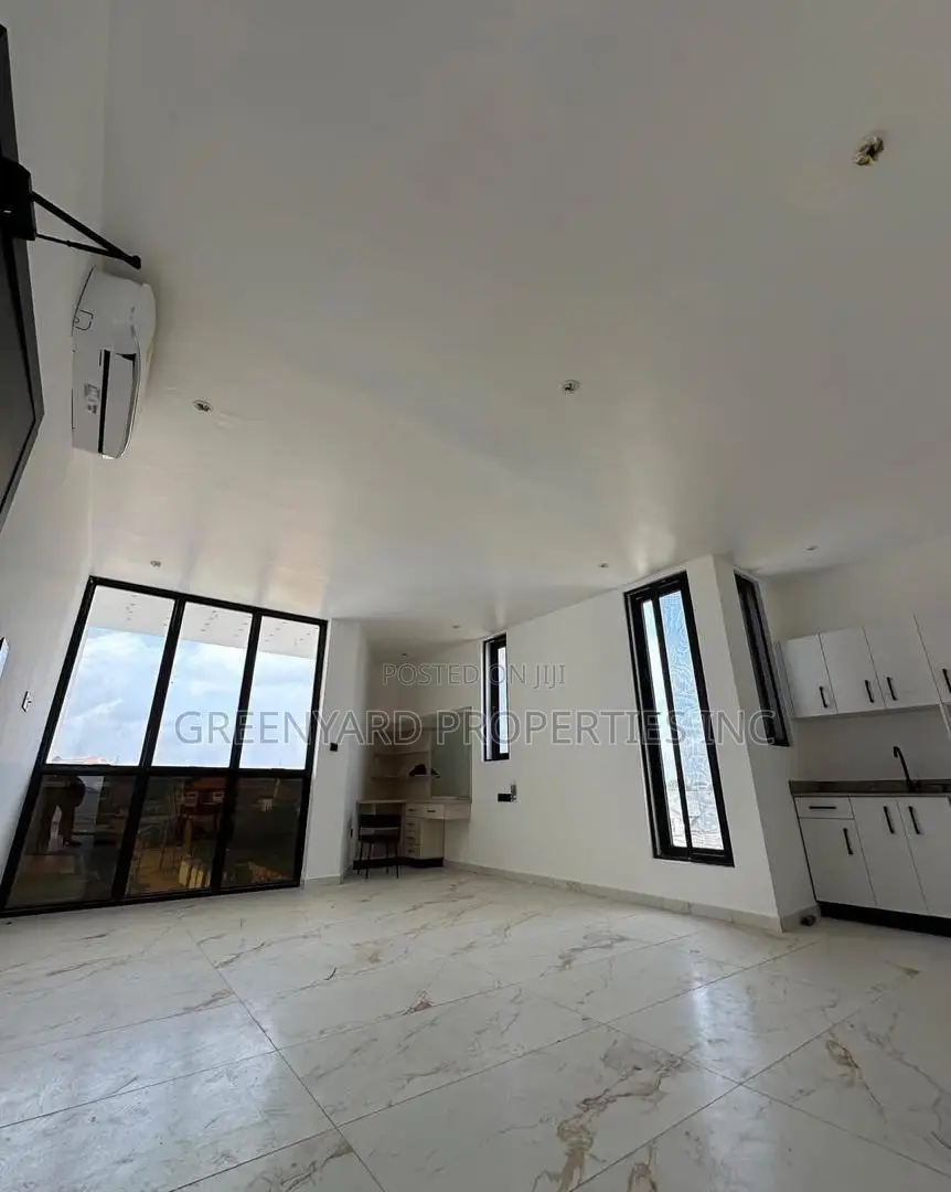5bdrm House in Adjiringanor, East Legon for sale