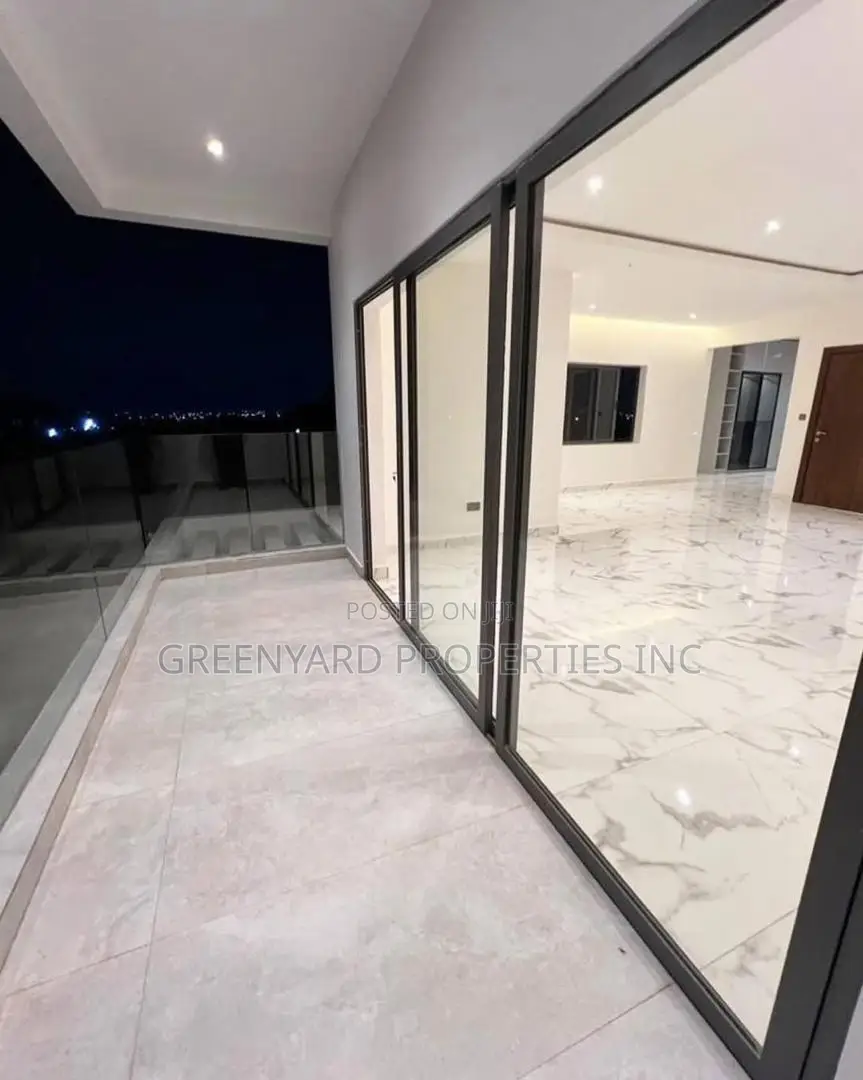 4bdrm House in Lakeside for sale