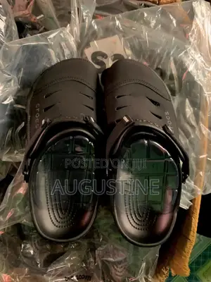 Crocs Leather